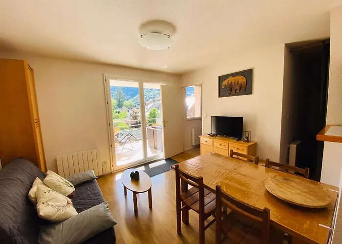 Apartment La Marmotaine, T2 Bis, Parking Prive, Balcon Vue Montagne Bagneres-de-Luchon