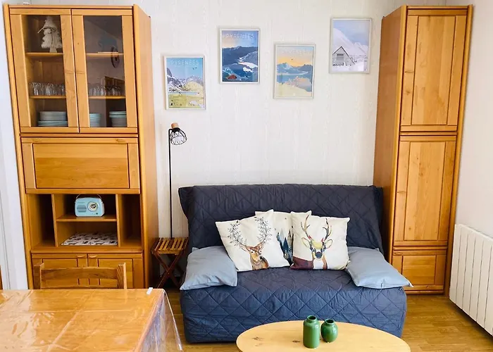 Apartment La Marmotaine, T2 Bis, Parking Prive, Balcon Vue Montagne Bagneres-de-Luchon